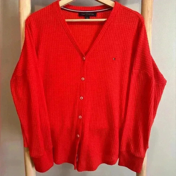 Tommy Hilfiger Waffle Red Cardigan Sweater Size M Long Sleeves V-neck oversized - Picture 1 of 10